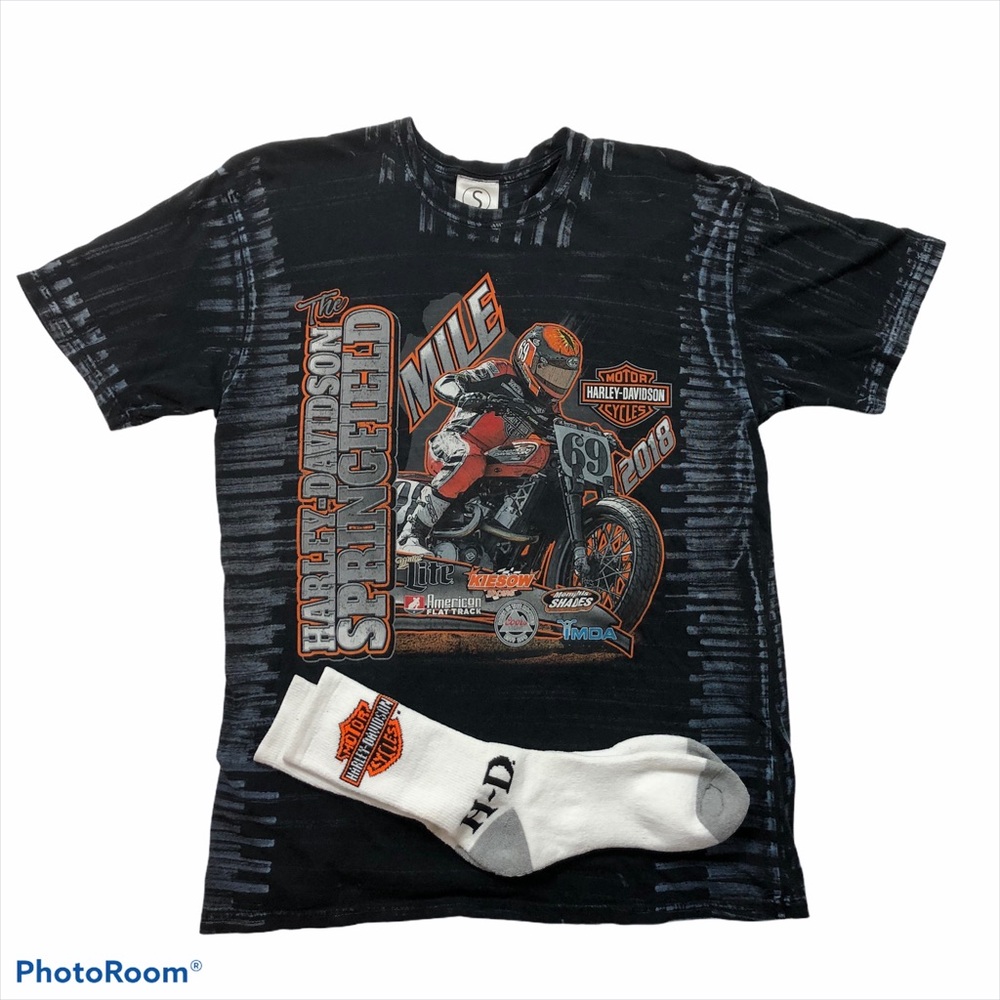 Harley Davidson Large T Shirt and Socks